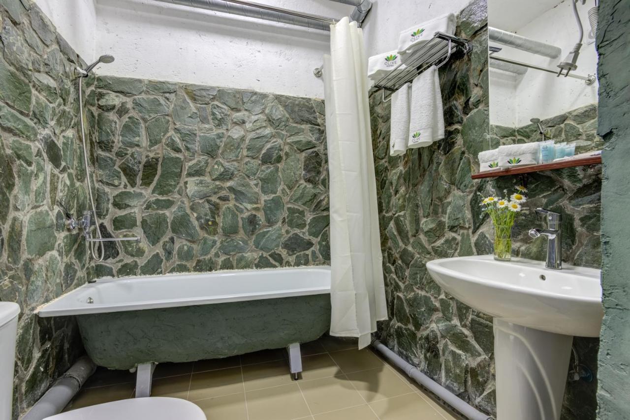 Olive Ala-Archa Hotel & Spa Verkhnyaya Alaarcha Kültér fotó